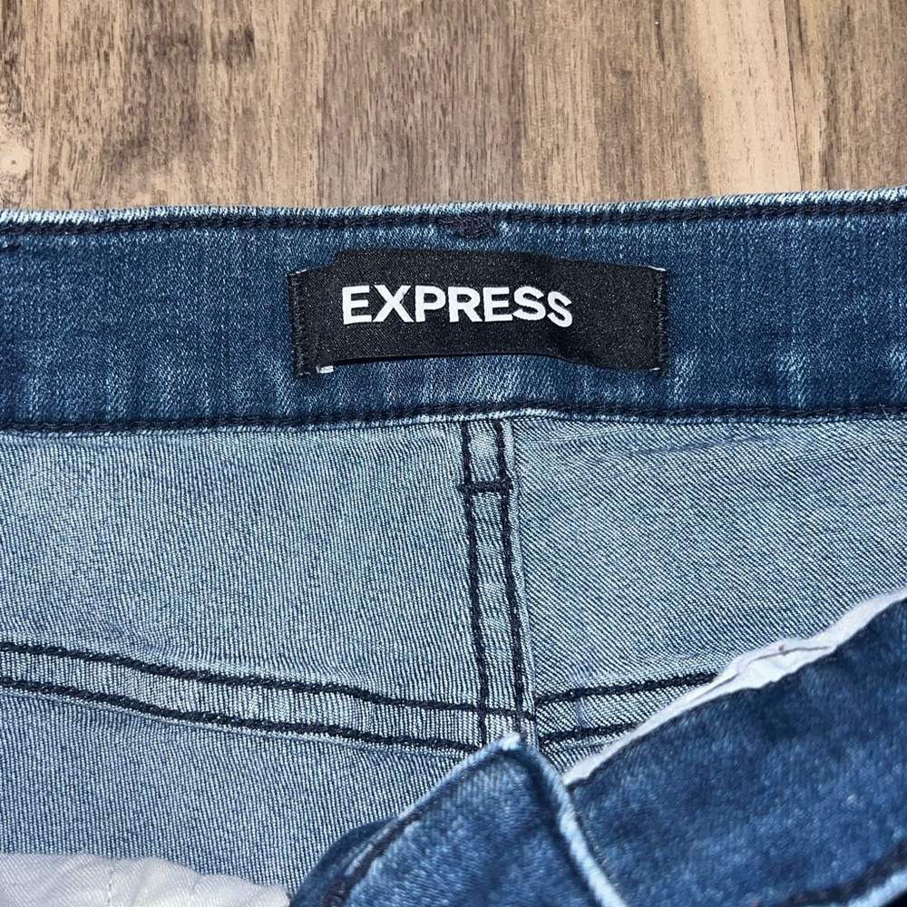 Express Stetch + Ankle High Rise Jeans in the size 6S - Picture 2 of 4